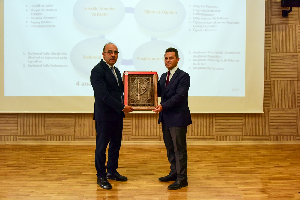 Kastamonu Üniversitesi’nde Kurumsal Akreditasyon Programı Tecrübe Paylaşım Toplantısı Gerçekleştirildi 